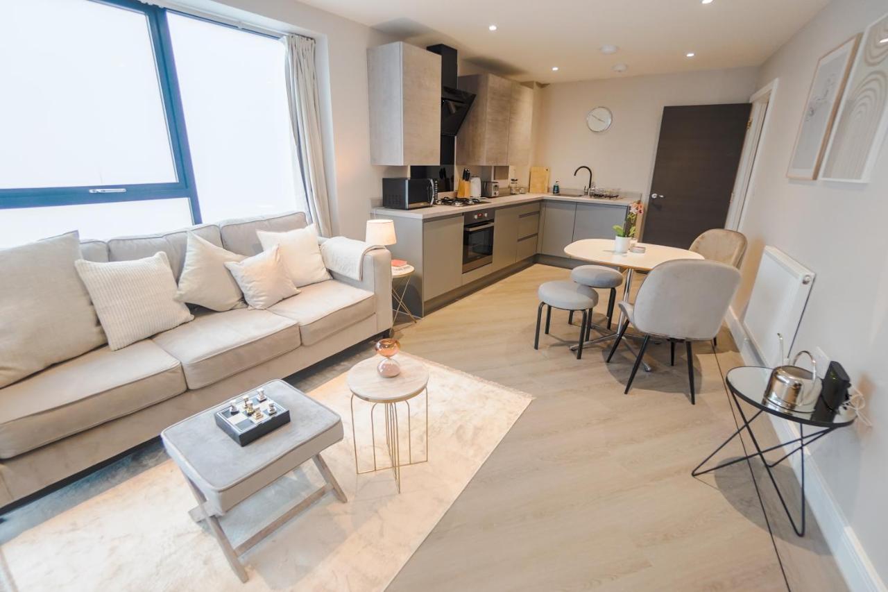 Beautiful Two Bedroom Harbour Side Apartment Poole Exteriér fotografie