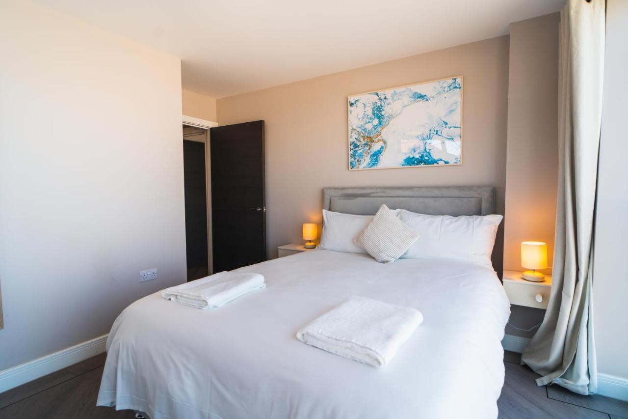 Beautiful Two Bedroom Harbour Side Apartment Poole Exteriér fotografie
